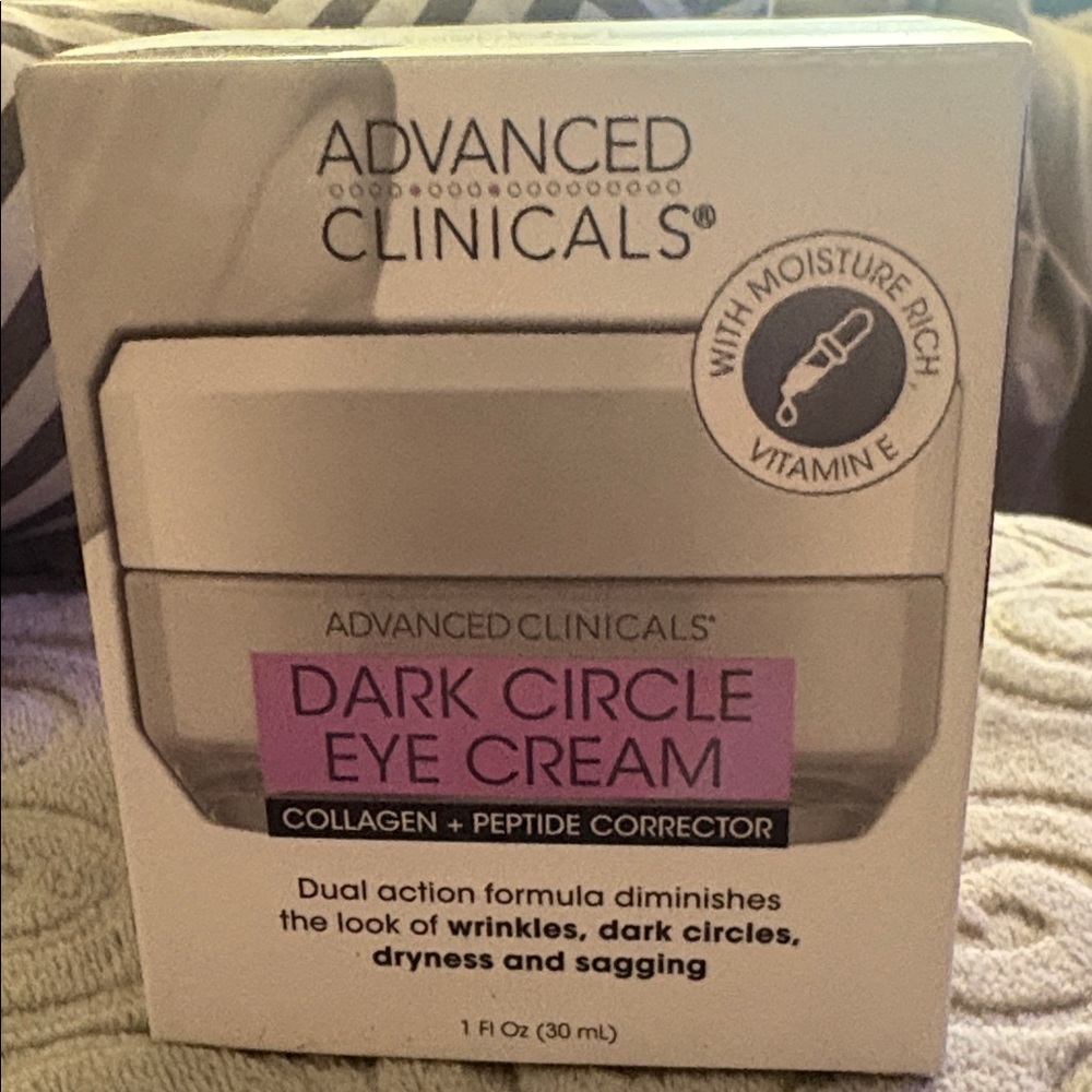 Advanced Clinicals Dark Circle Eye Cream - Pink & White